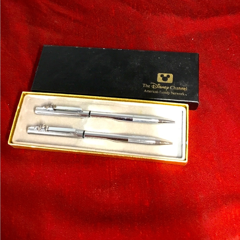 Anson Disney pen and pencil set w/ Mickey Mouse logo